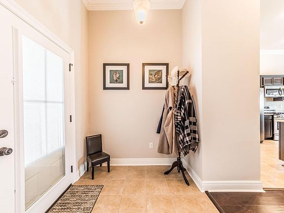 4th image of 130 Raven Cliff Ln