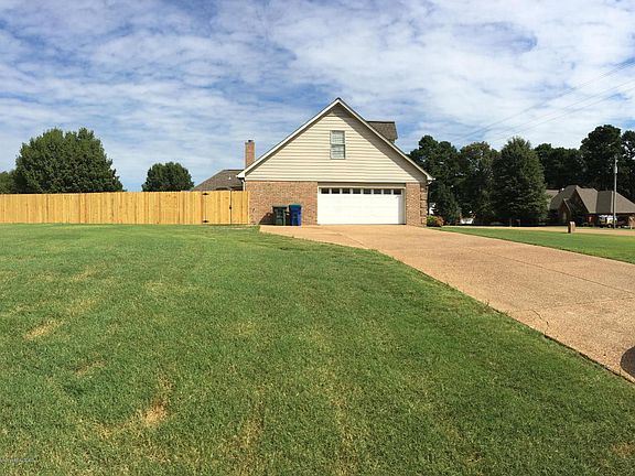 3rd image of 4343 Jessica Dr
