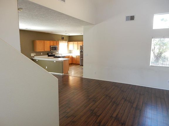 4th image of 6905 Calle Almeria NE