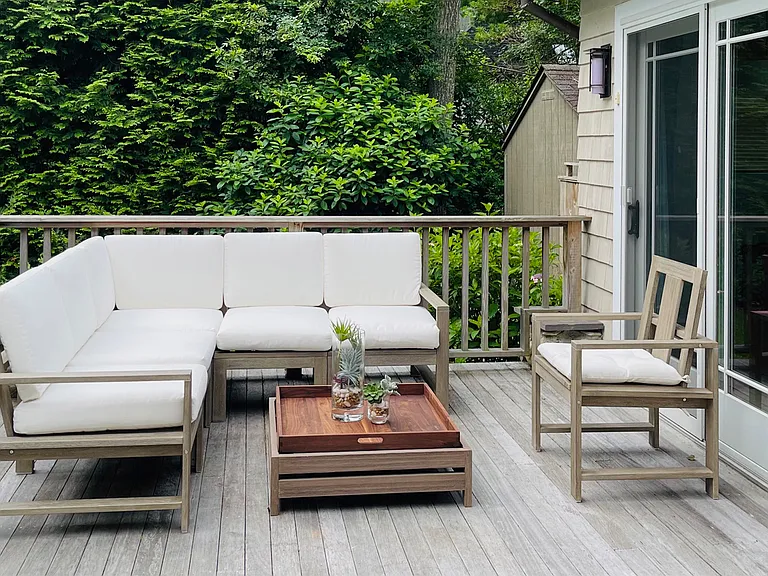 16 Roxbury Ln — Photo 13