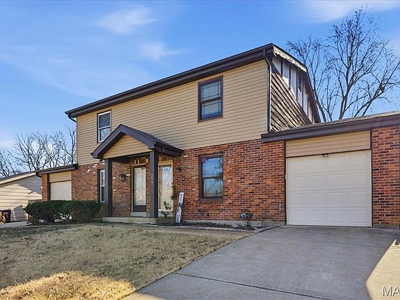 3rd image of 244 Wolfner Dr