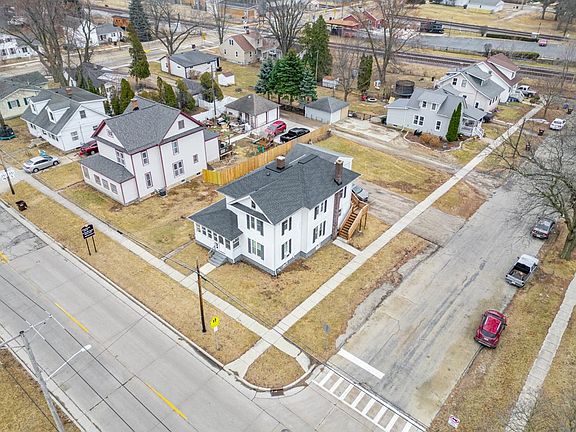 3rd image of 922 Lincoln Ave