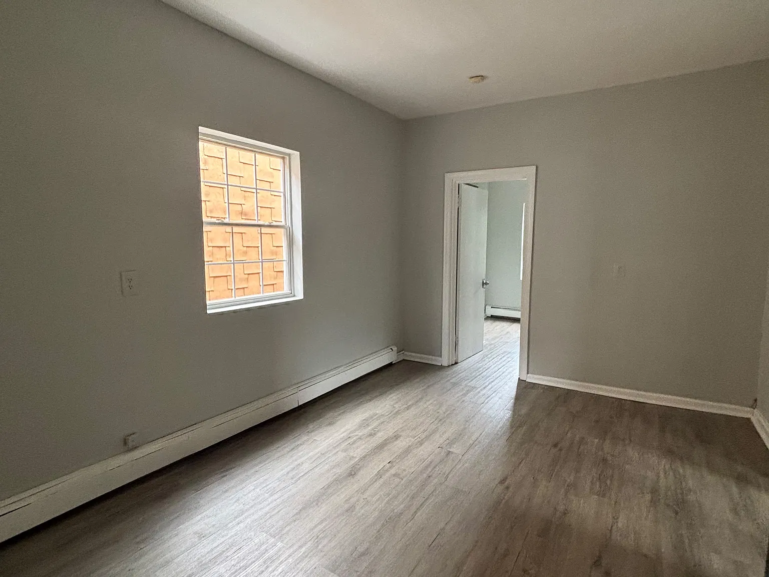 2 bed, 800 sqft, $1,695 — Photo 2
