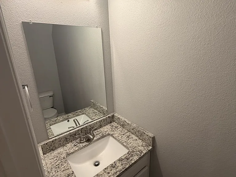 1446 W Netherland Way #3 — Photo 11