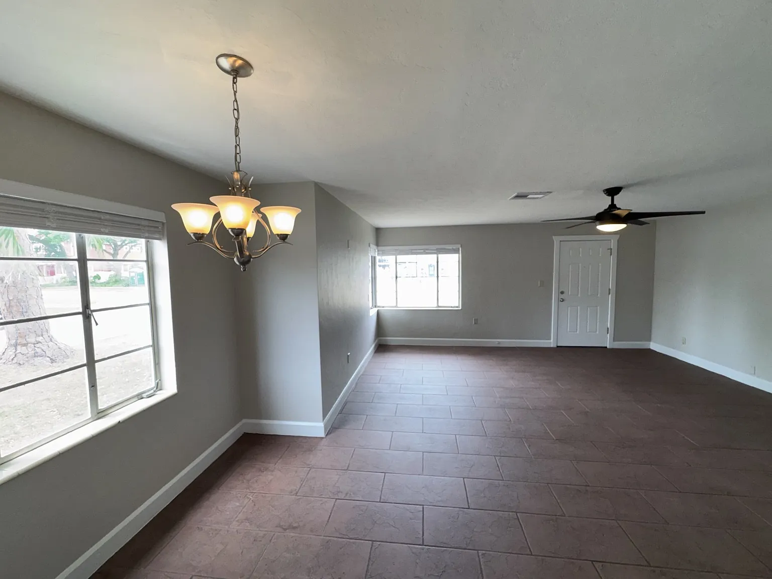 3 bed, 1269 sqft, $2,150 — Photo 4