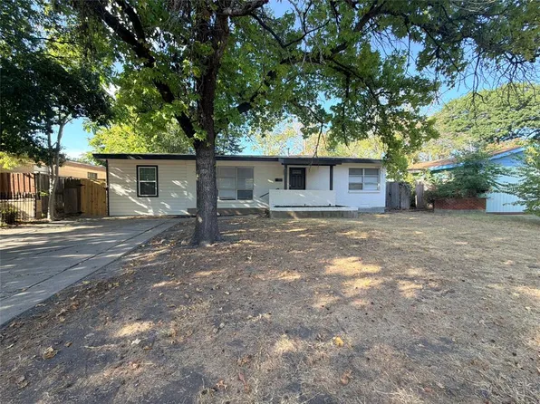2309 Ballycastle Dr, Dallas, TX 75228