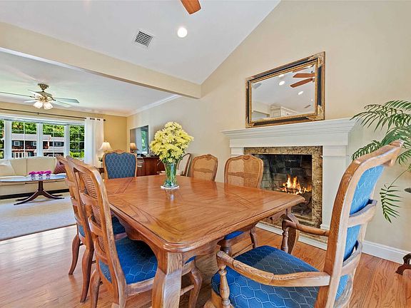 5th image of 3 Oakcrest Ct