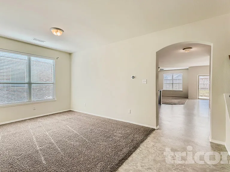 1307 Hidden Valley Dr — Photo 15