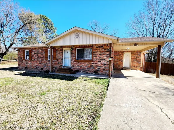 502 N Oak St, Hackett, AR 72937