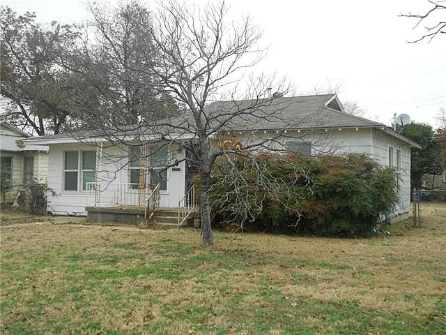 1st image of 2305 NE 36th St