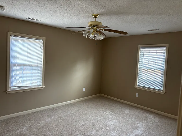 8295 Farmington Blvd — Photo 11