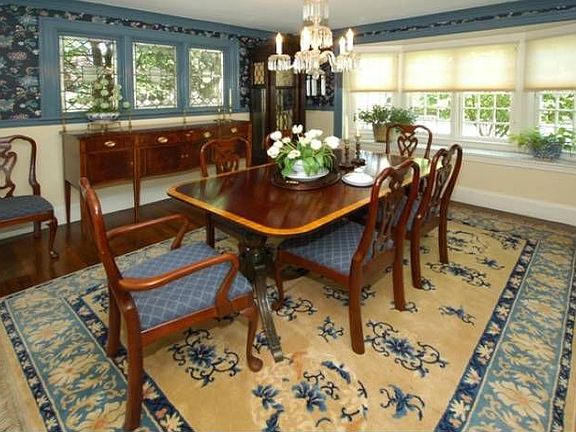 Formal dining room
