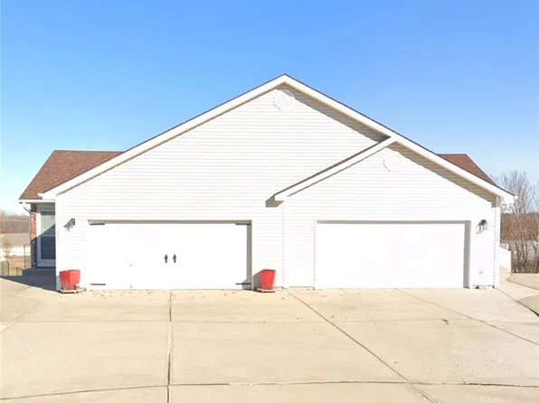 614 7th St, Kearney, MO 64060