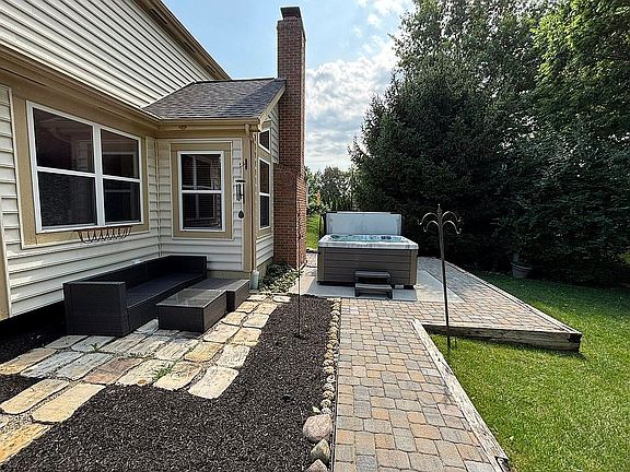 5th image of 7128 Greenery Ct