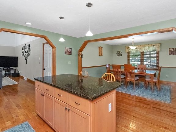 5th image of 137 Harrington Rd