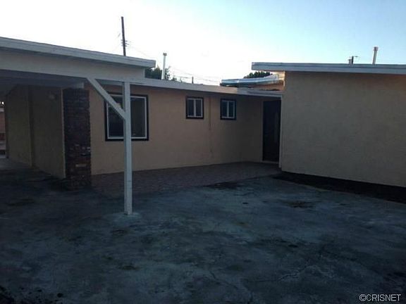 3rd image of 8709 Costello Ave
