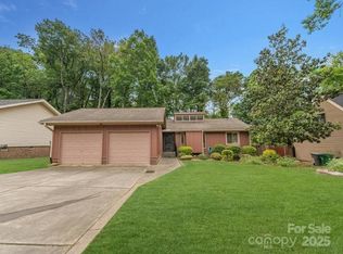 7312 Barcliff Dr, Charlotte, NC 28212