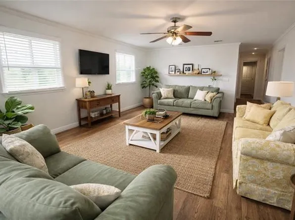 6908 Christine St, Metairie, LA 70003