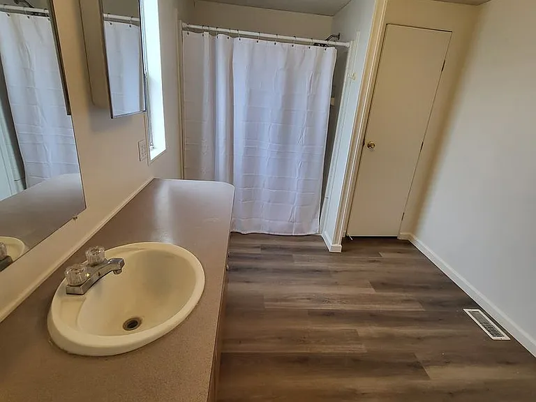 119 Julie Way — Photo 12