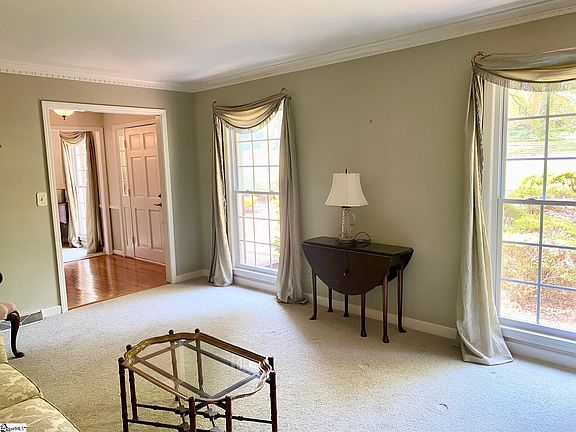 4th image of 501 Foxcroft Rd