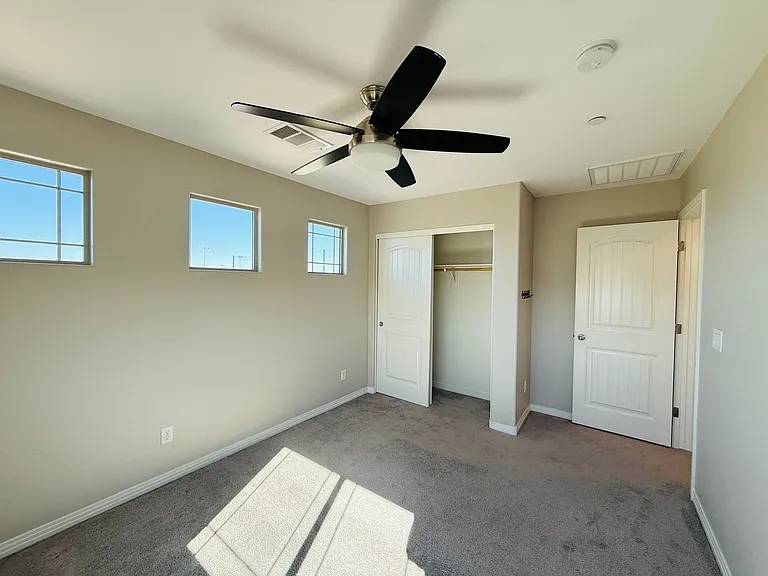 3041 Savella Ave — Photo 43