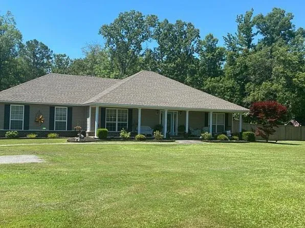 122 W Little Ln, White Hall, AR 71602