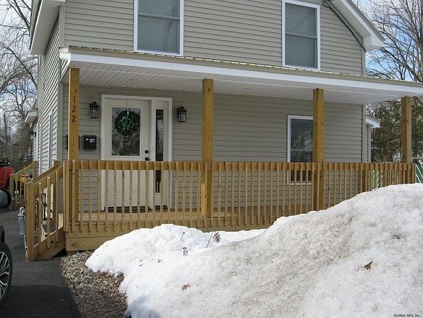1st image of 122 Hudson St