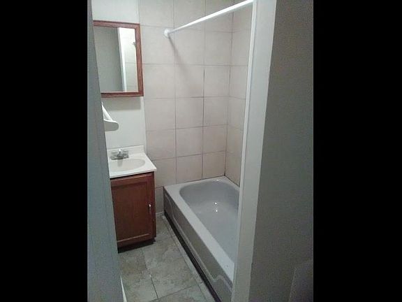 5th image of 5057 Homestead St #1
