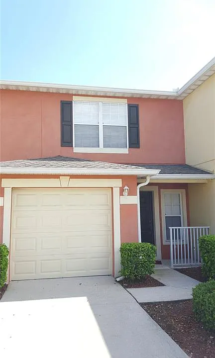765 Cresting Oak Cir #127