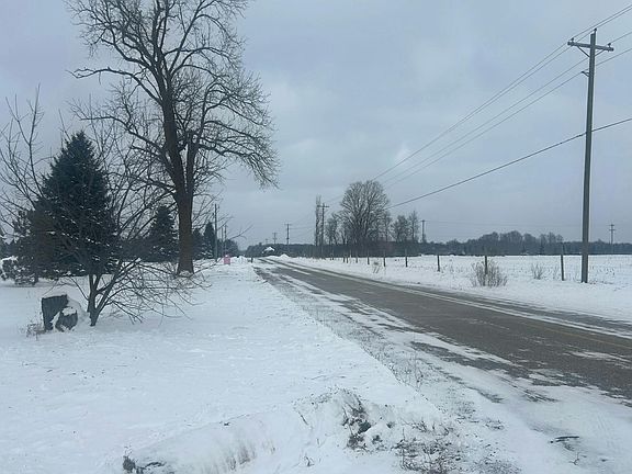 5th image of 22885 220th Ave