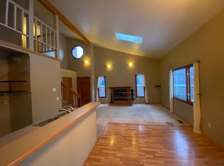 648 E 74th Ave APT B, Anchorage, AK 99518