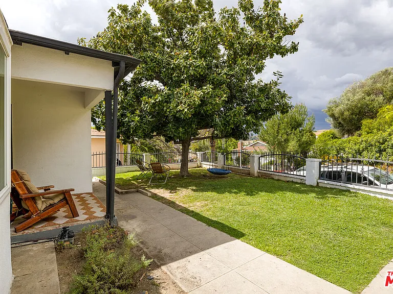 4540 Catalpa St — Photo 3