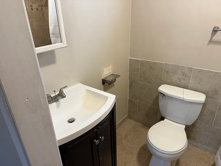 3762 Cherokee Ave — Photo 4