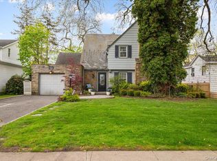 421 Broadway, Lawrence, NY 11559