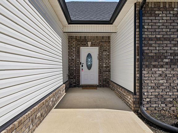 5th image of 509 Shutes Folley Ln