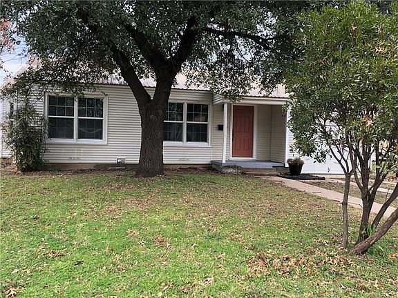 3rd image of 4412 Fairfax St