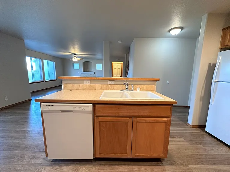 3706 W 19th Ct — Photo 12