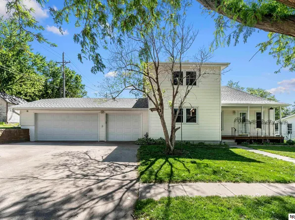 265 S 4th St, Springfield, NE 68059