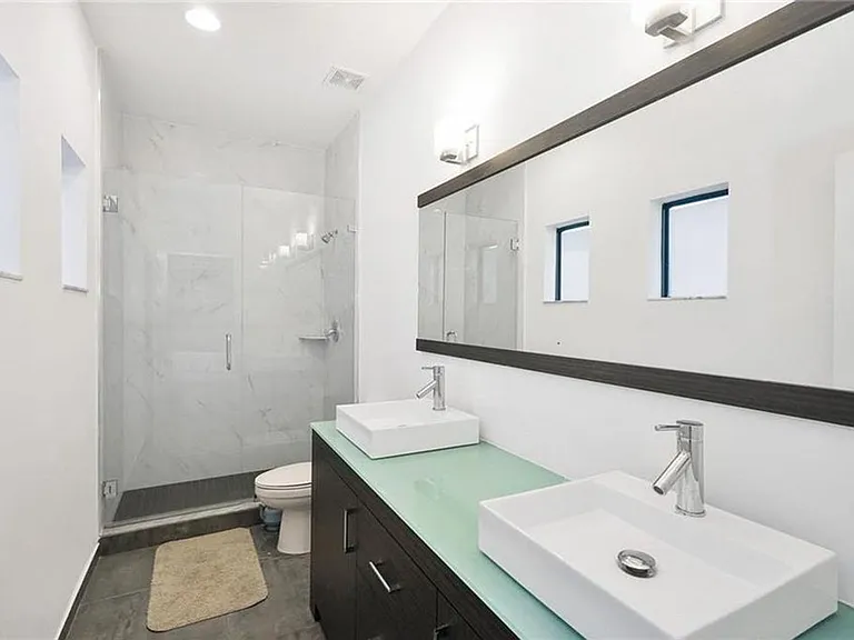 1036 NE 33rd St #1036 — Photo 15