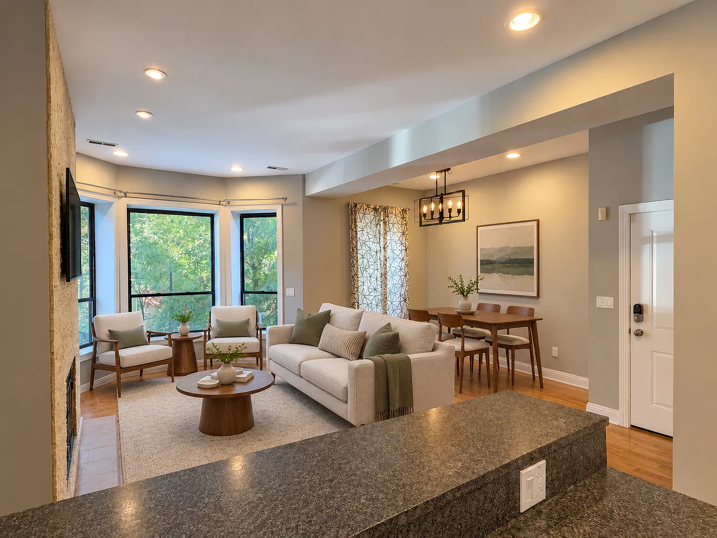 2 bed, 1100 sqft, $3,600 — Photo 3