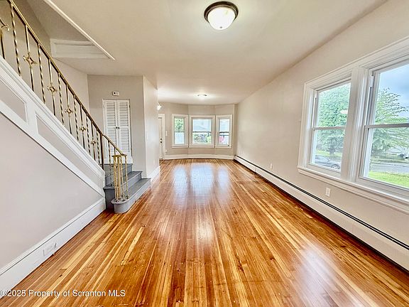 2nd image of 611 Harrison Ave