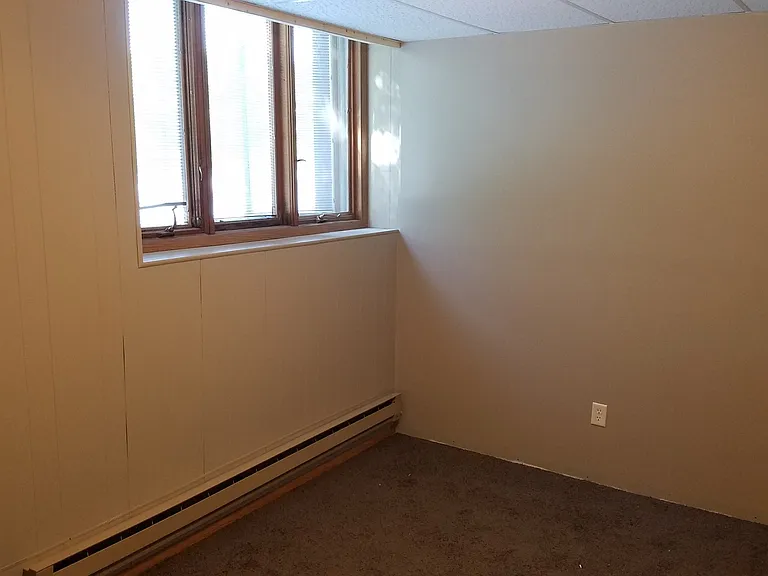 202 Cofield St N — Photo 3