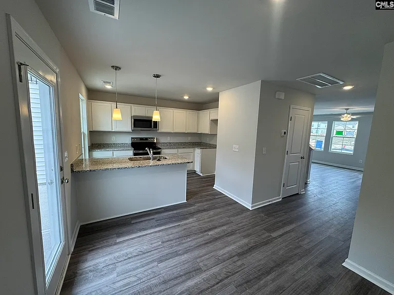 157 Cary Ln — Photo 6