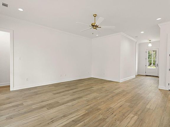 3rd image of 1304 W 24th Ave