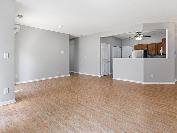 5th image of 1305 Cranesbill Ct Unit 103