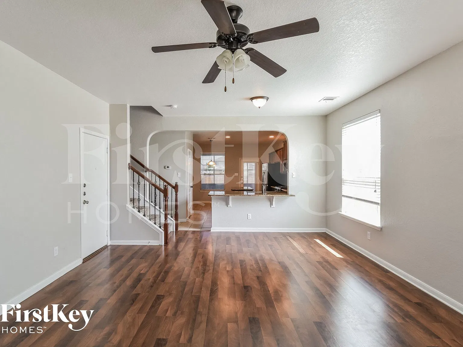 4 bed, 2.5 bath, 2449 sqft, $2,530 — Photo 3