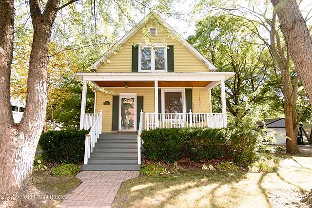 209 N Pine Ave photo 1