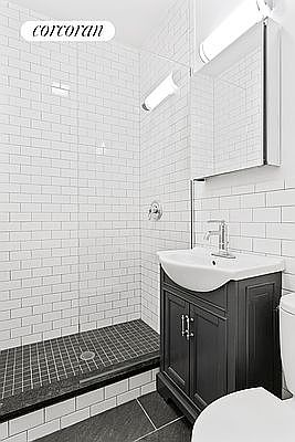 4th image of 263 W 131st St #3B