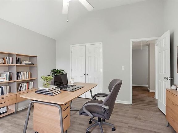3rd image of 2879 Two Lake Cir