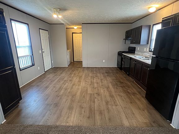 3rd image of 8446 Mimi St #473